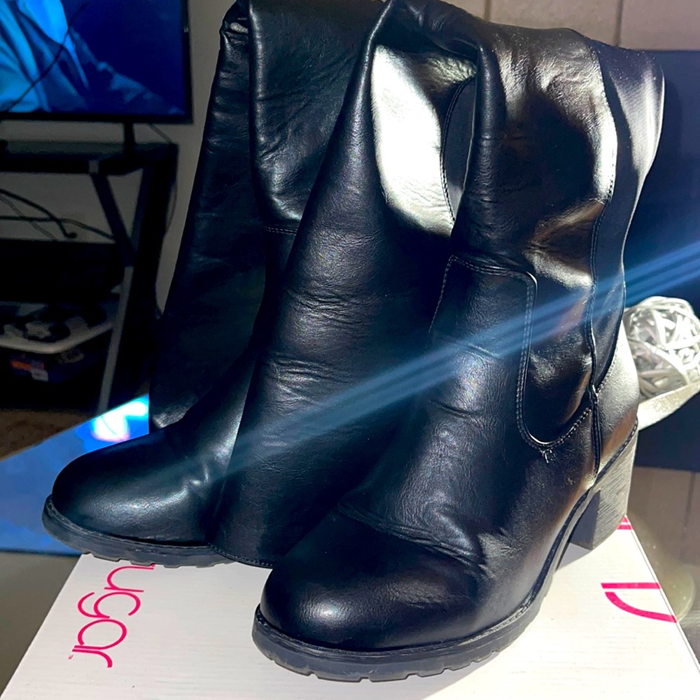 Women’s Black Knee High Boots